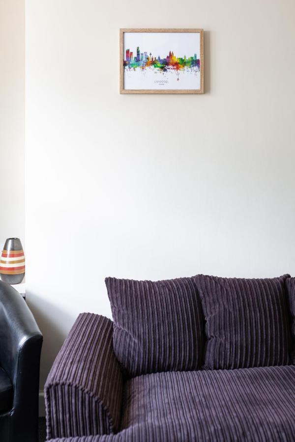 Cosy Anfield Guesthouse - Free Parking Ливърпул Екстериор снимка